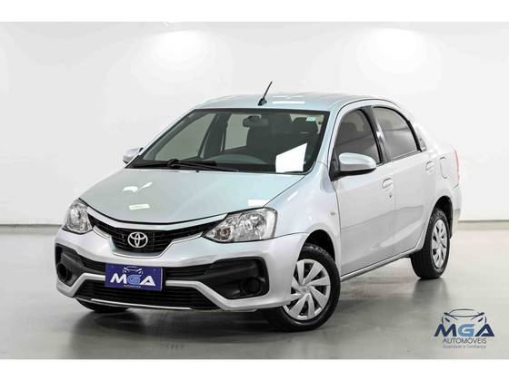 TOYOTA ETIOS 1.5 XS SEDAN 16V FLEX 4P MANUAL